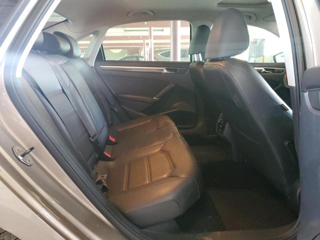 2017 VOLKSWAGEN PASSAT SE 1VWBT7A32HC030349