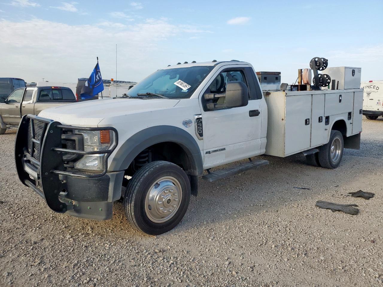 FORD F-550 SUPER DUTY