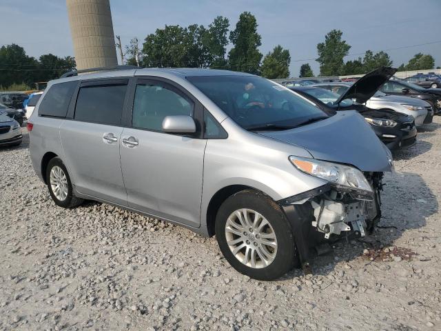 2016 TOYOTA SIENNA XLE 5TDYK3DCXGS699339