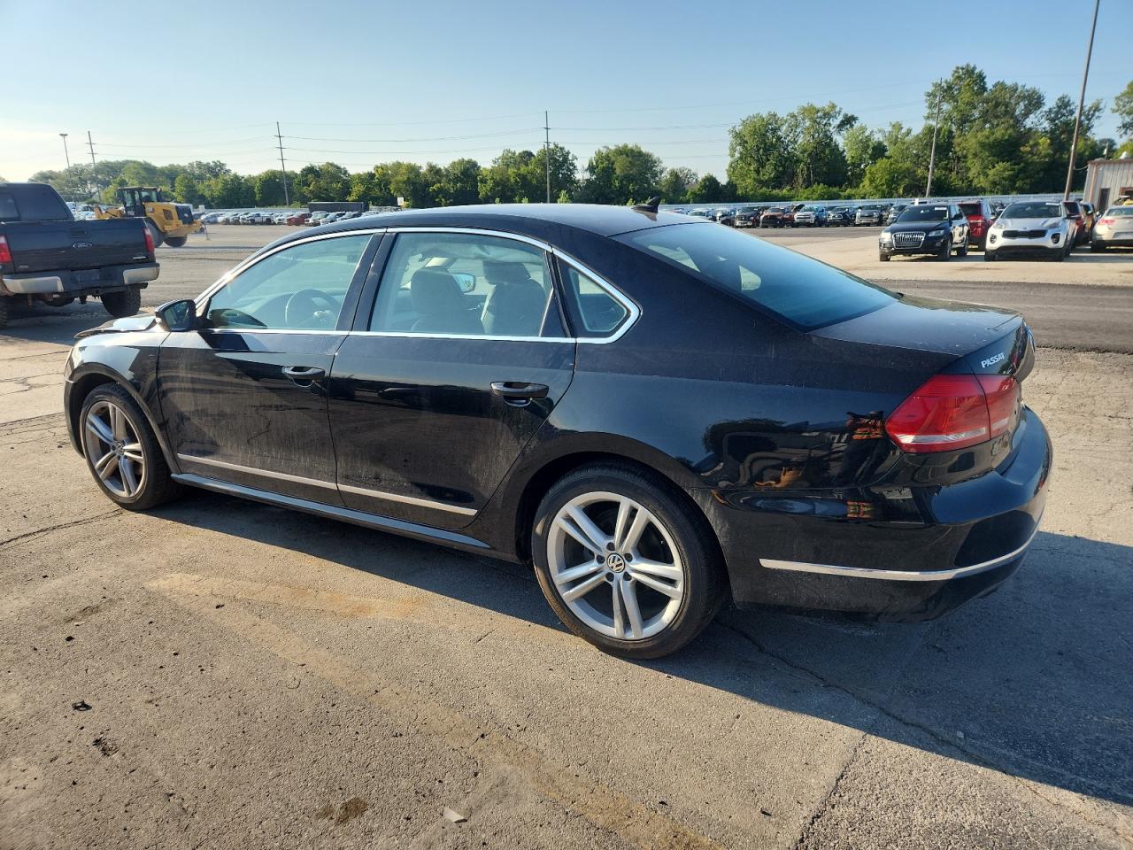 VOLKSWAGEN PASSAT SE