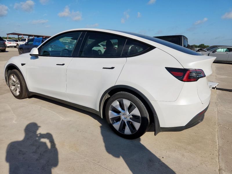 2024 TESLA MODEL Y 7SAYGDEE2RA275913