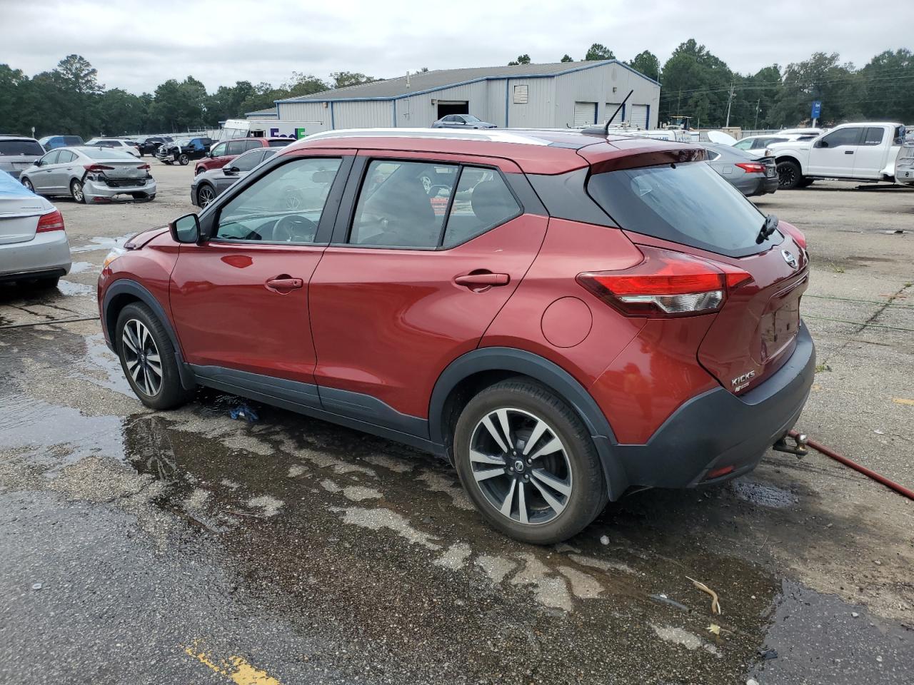 NISSAN KICKS S