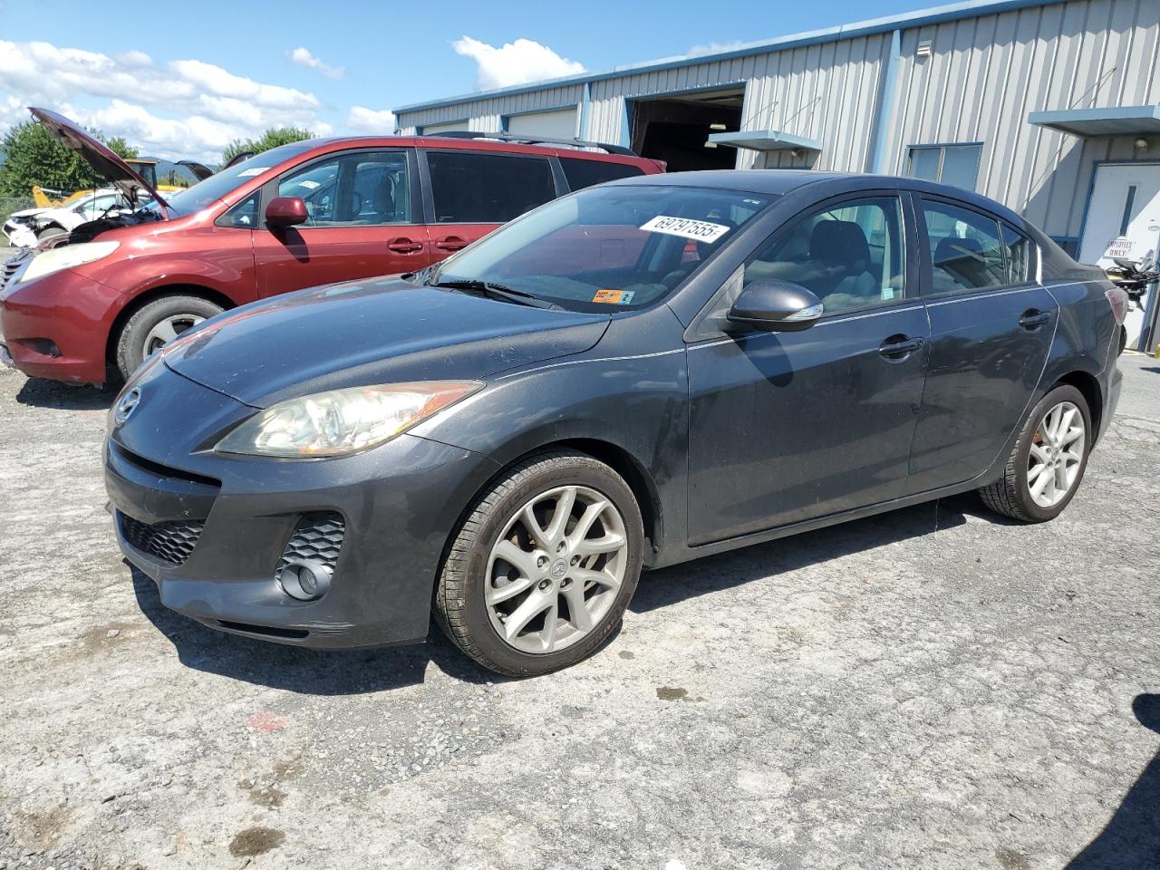 MAZDA 3 S
