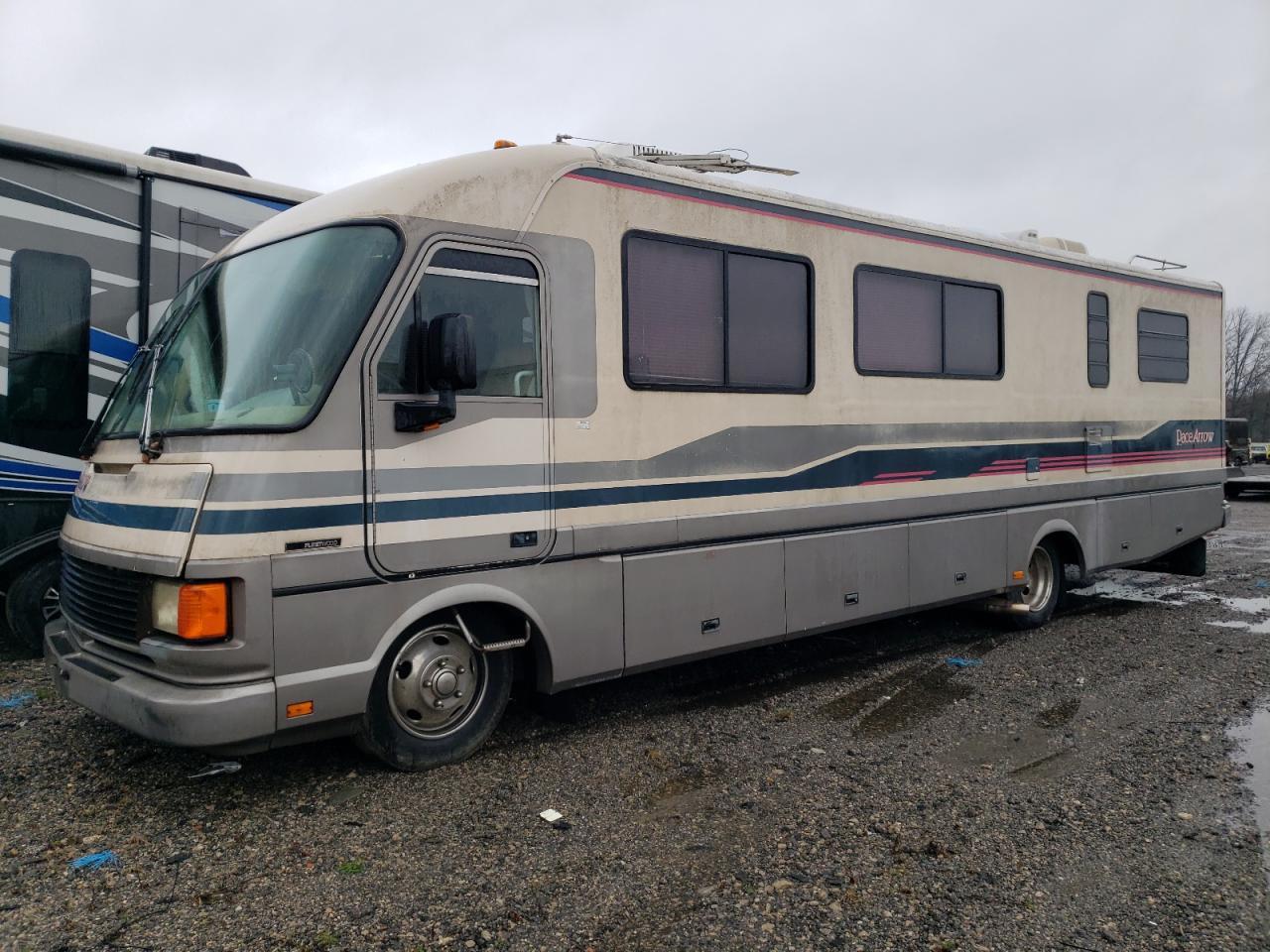 Lot #3259053048 1992 CHEVROLET P30