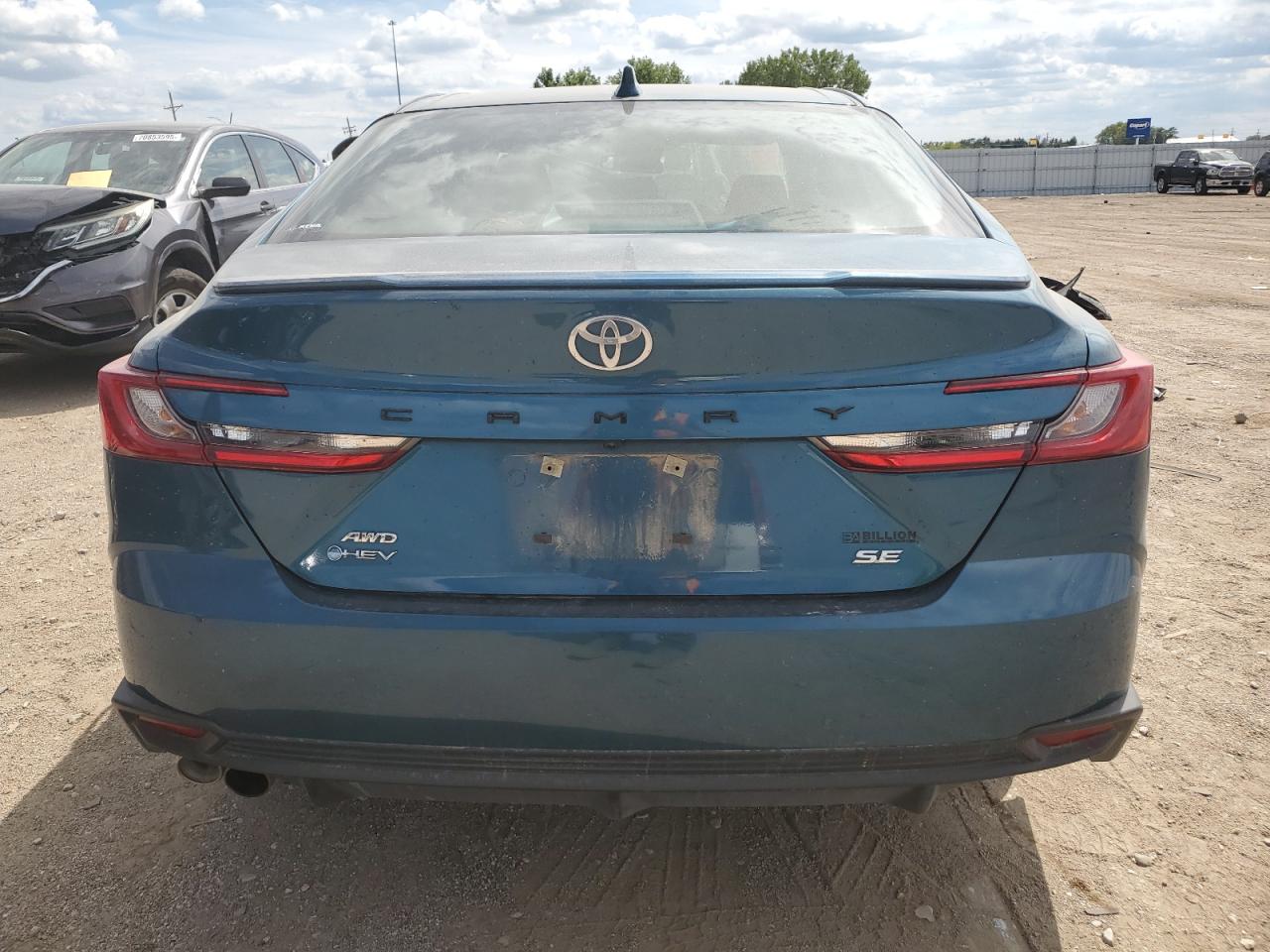 TOYOTA CAMRY XSE
