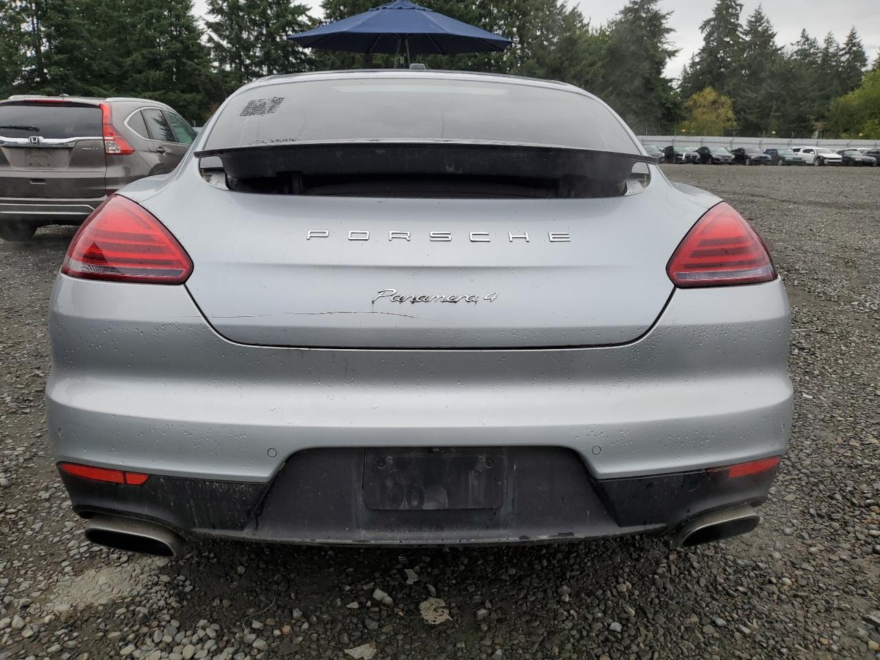 PORSCHE PANAMERA 2