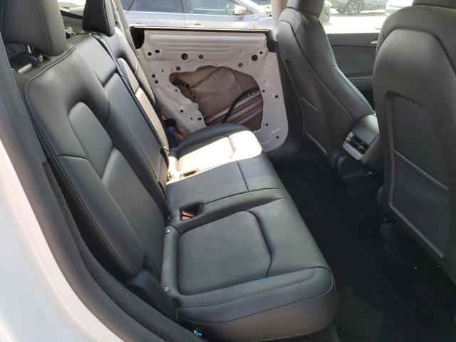 2024 TESLA MODEL Y 7SAYGDED7RF044614
