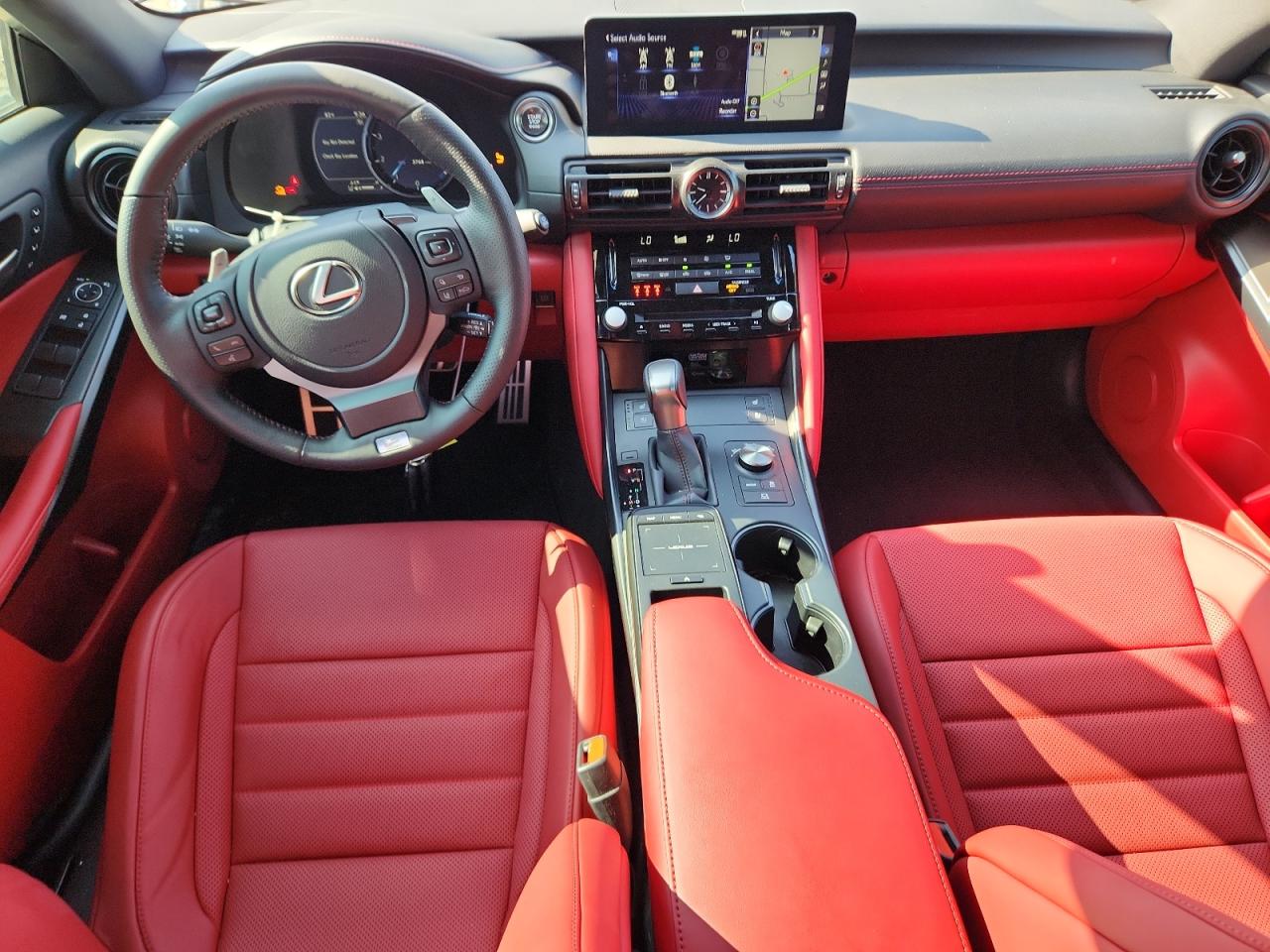 LEXUS IS 350 F SPORT DESIGN