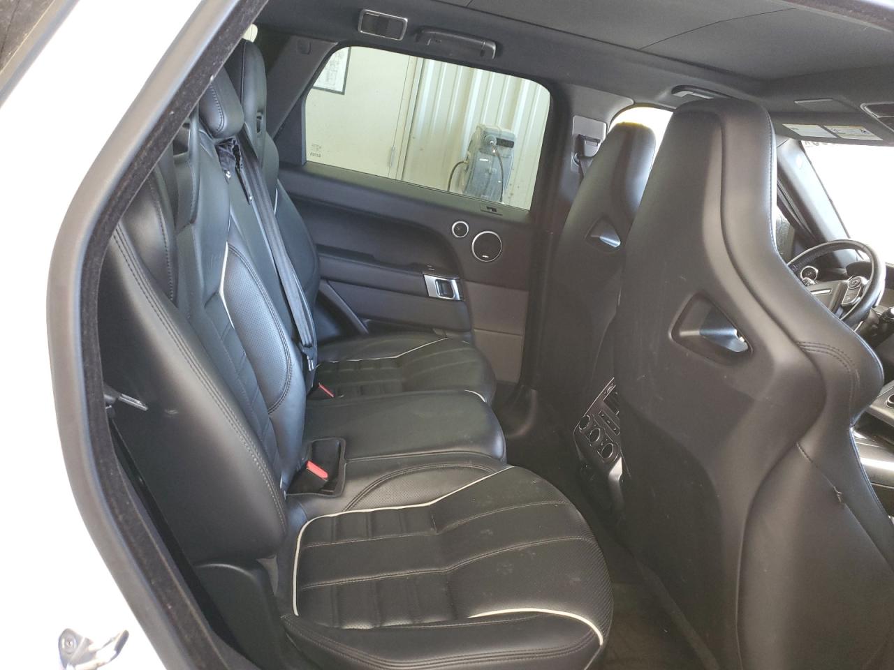 LAND ROVER RANGE ROVER SVR