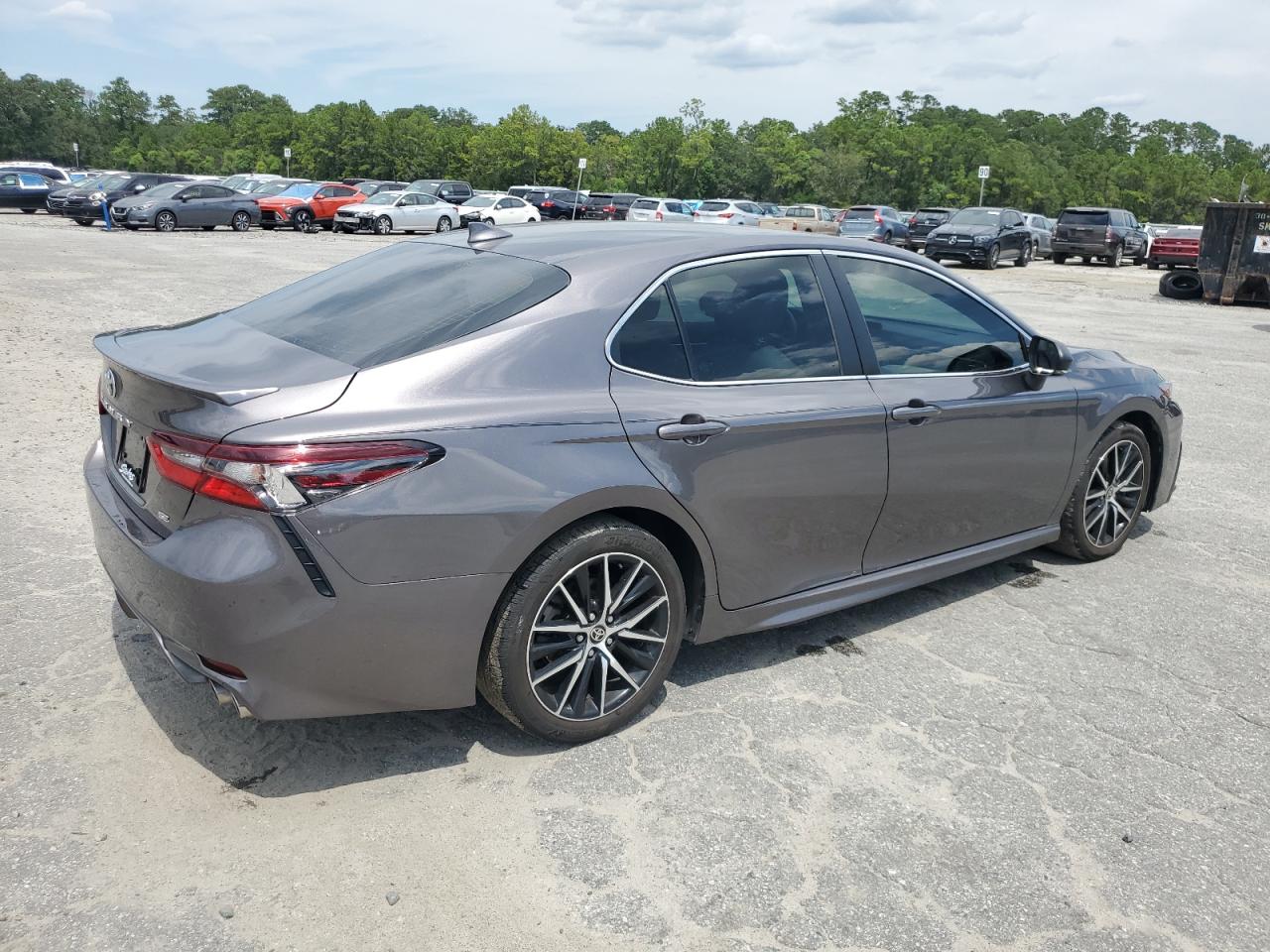 TOYOTA CAMRY SE NIGHT SHADE