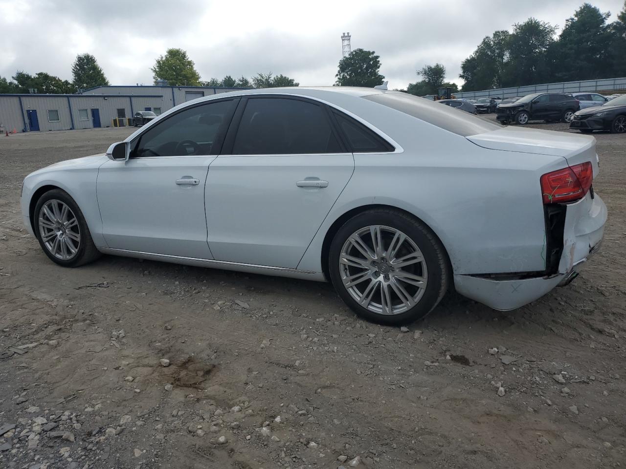 AUDI A8 QUATTRO