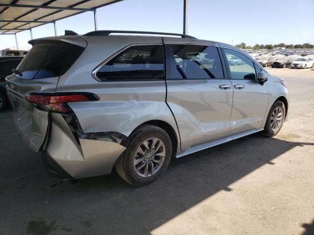 2021 TOYOTA SIENNA XLE 5TDJSKFC7MS029672