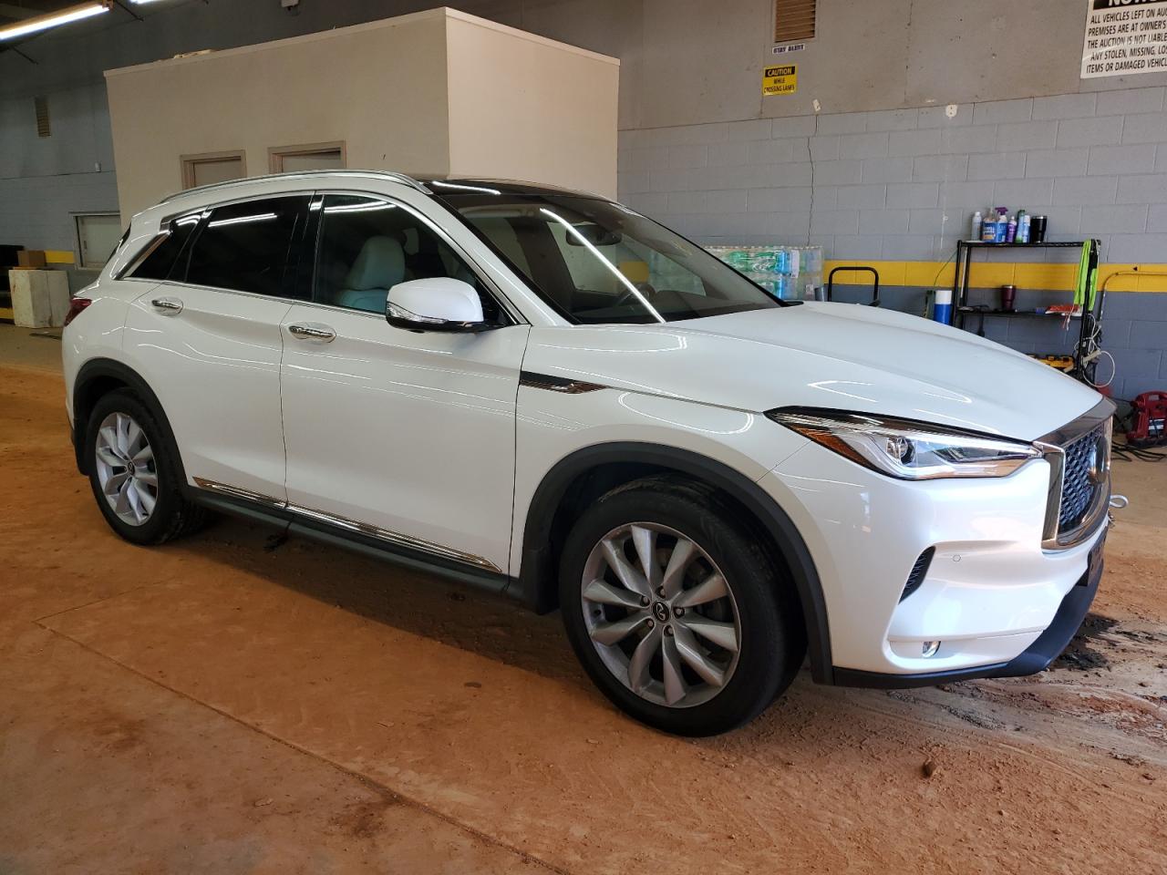 INFINITI QX50 ESSENTIAL