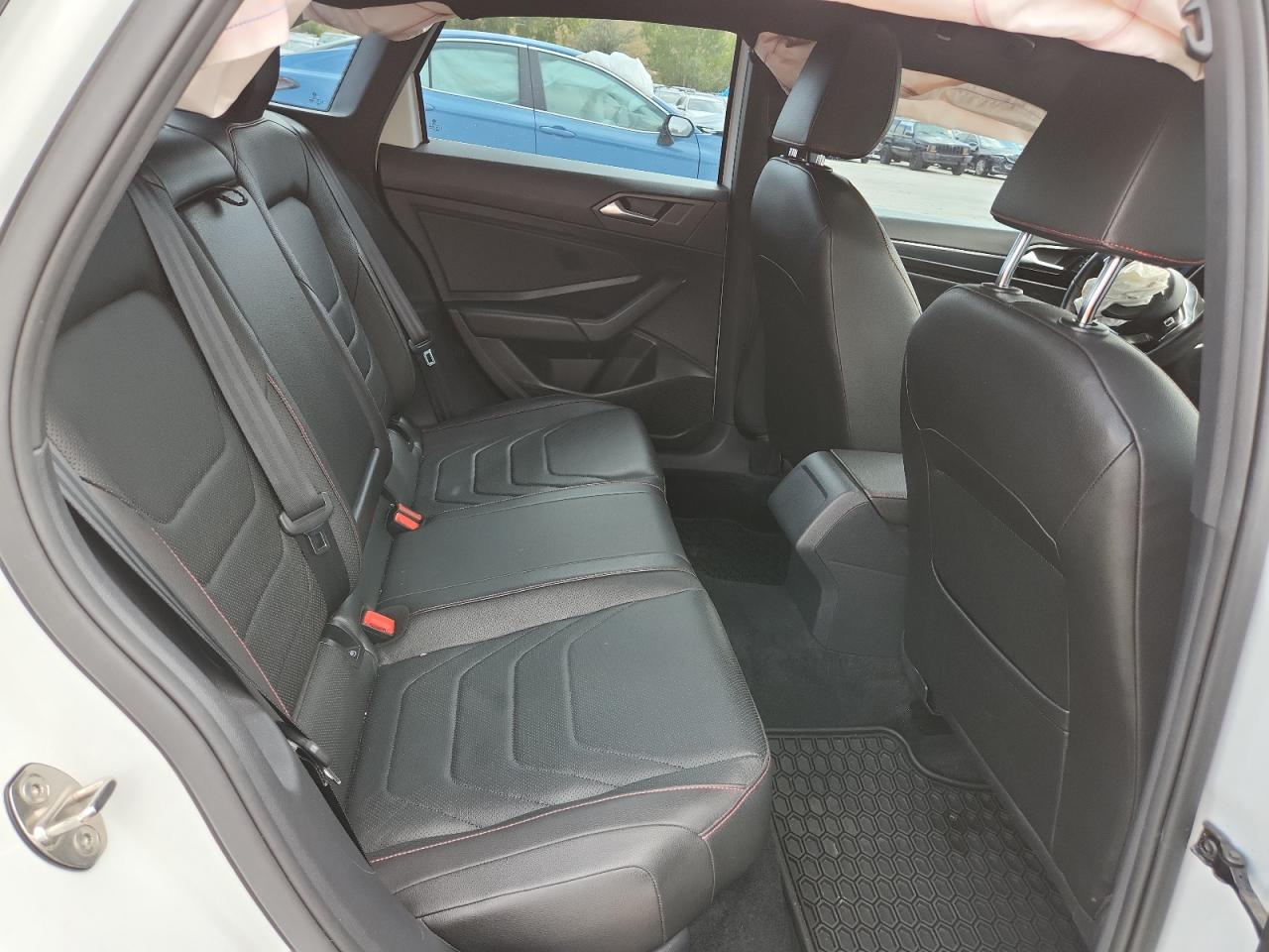 VOLKSWAGEN JETTA GLI