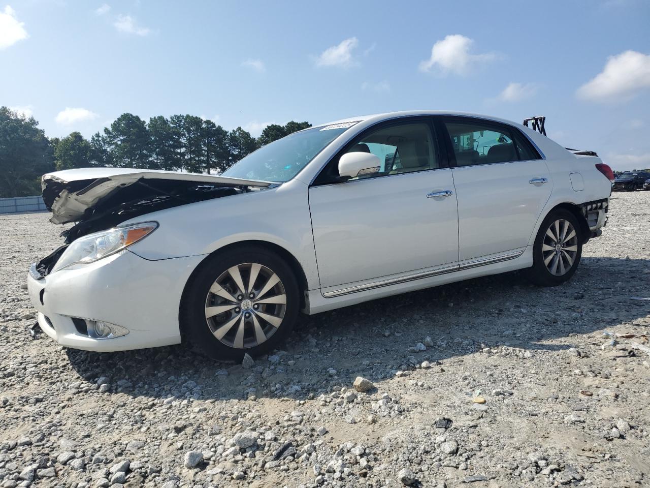 TOYOTA AVALON BASE