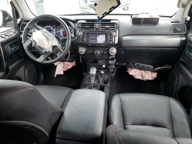 2018 TOYOTA 4RUNNER SR JTEBU5JR3J5609431