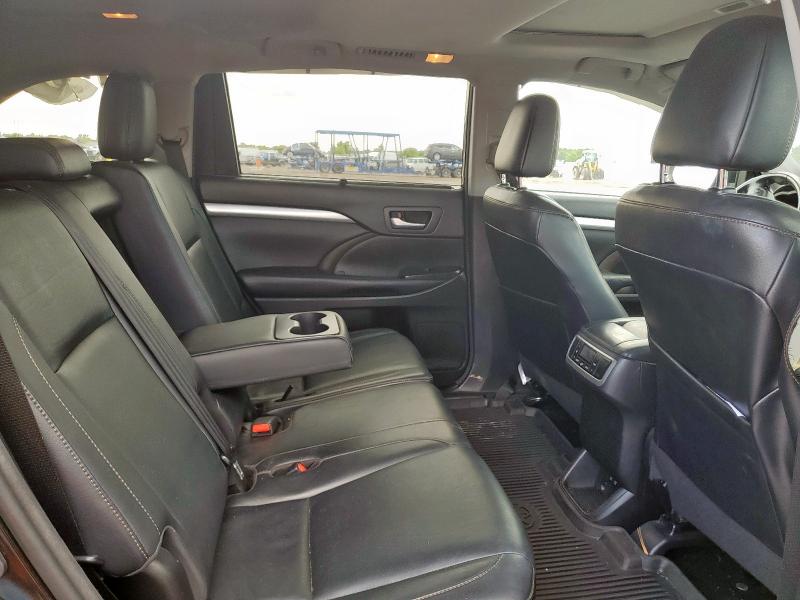 2018 TOYOTA HIGHLANDER 5TDJZRFH0JS882572