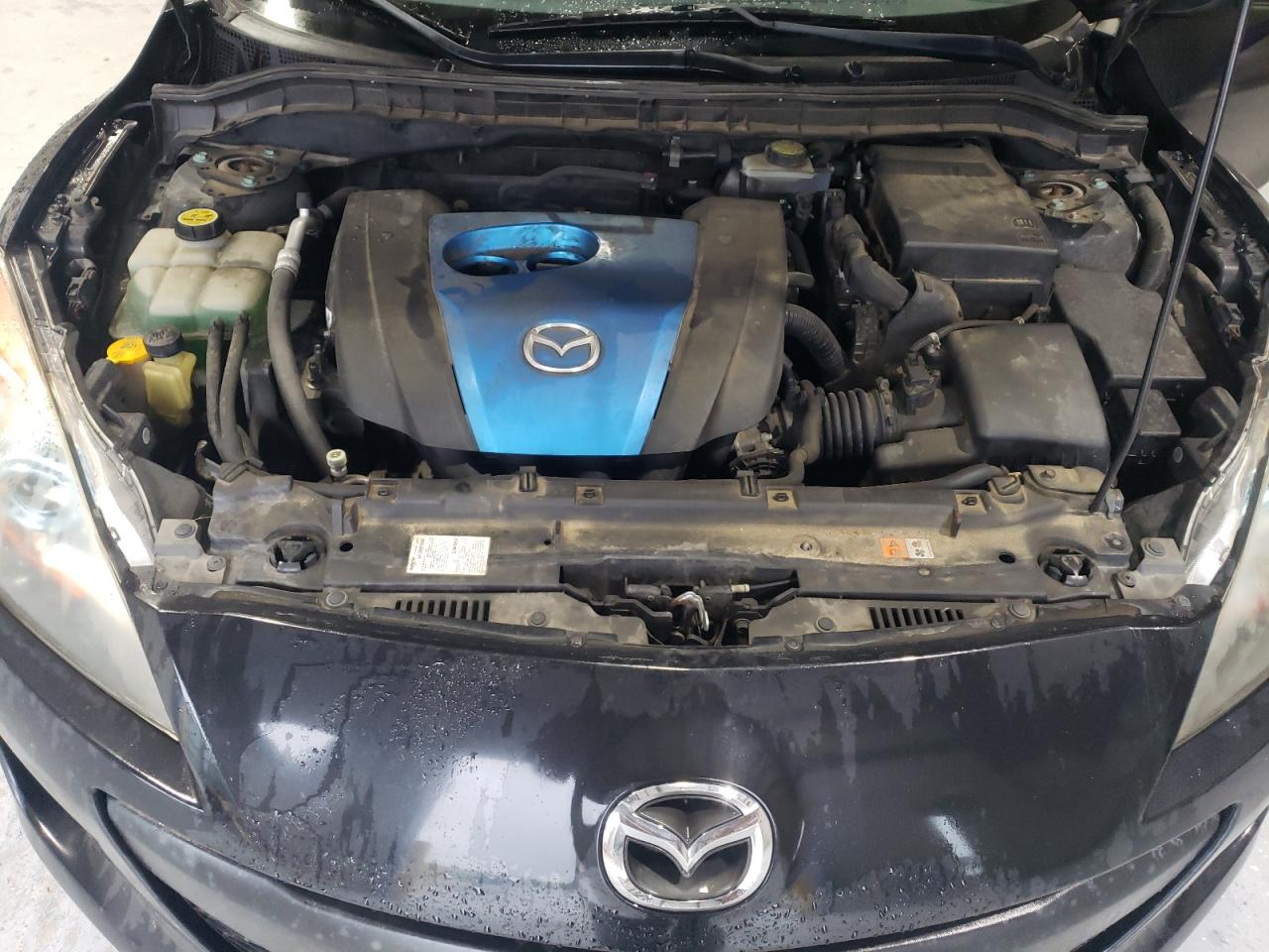 MAZDA 3 I