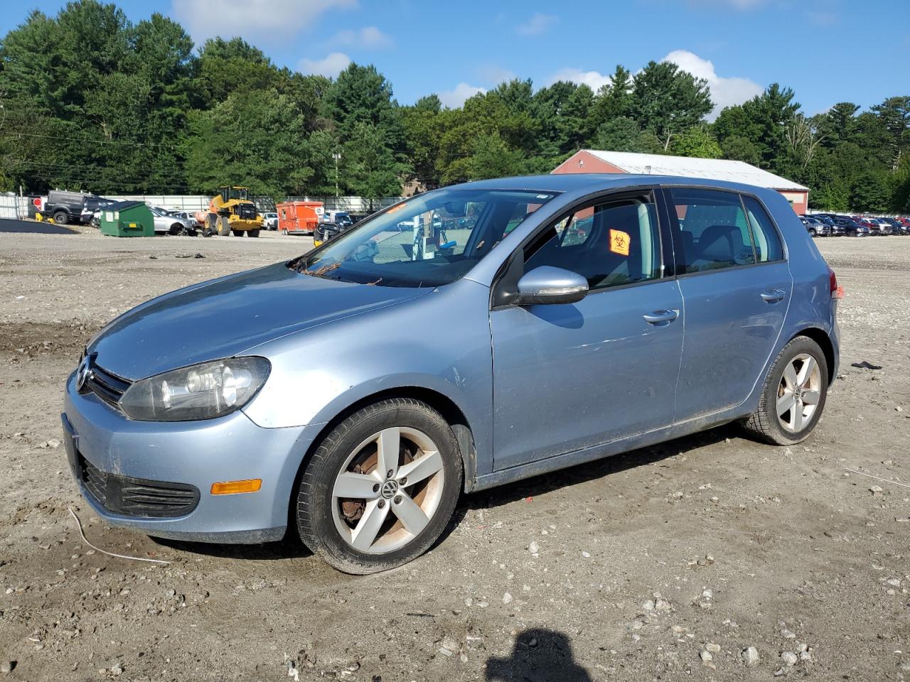 VOLKSWAGEN GOLF