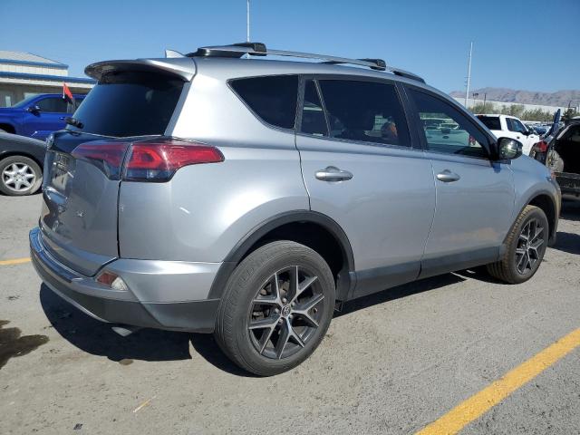 2018 TOYOTA RAV4 SE JTMNFREV9JD122962