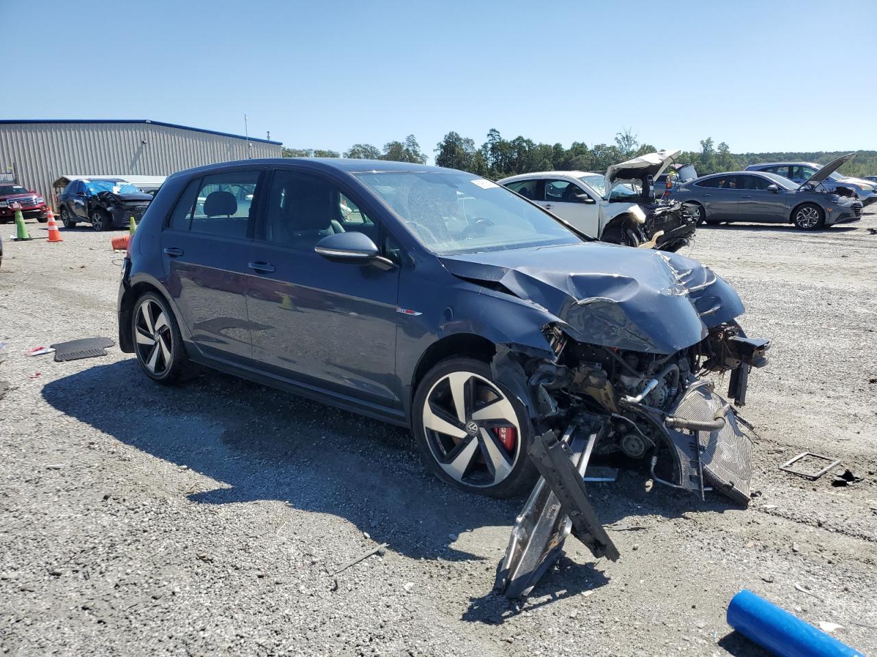 VOLKSWAGEN GOLF GTI S