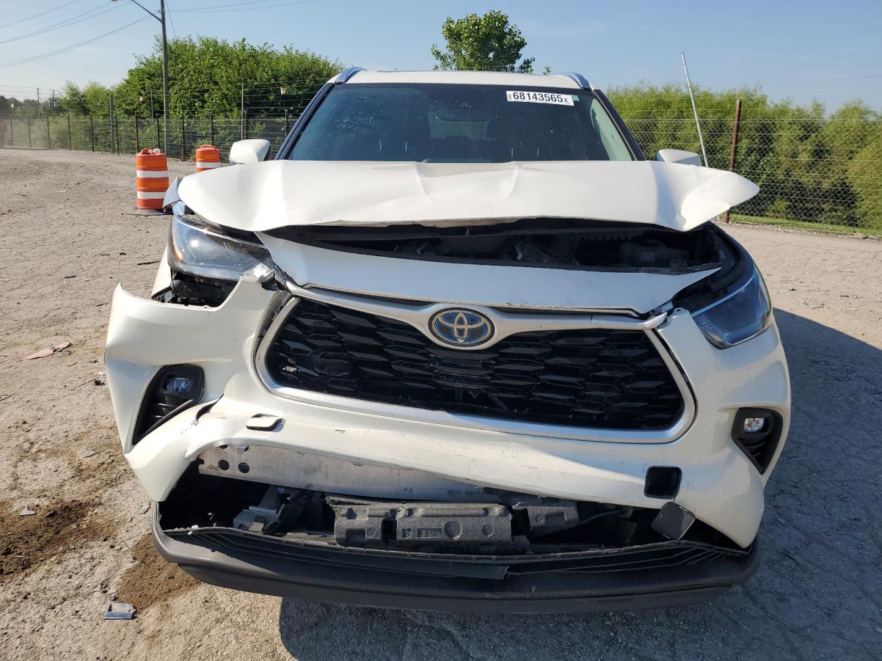 TOYOTA HIGHLANDER HYBRID XLE