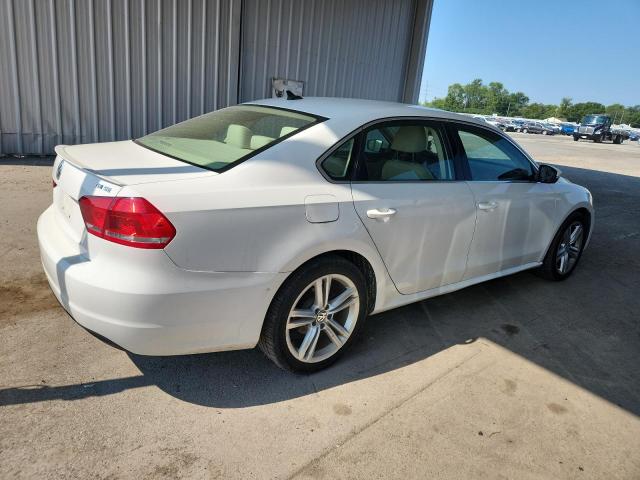 2015 VOLKSWAGEN PASSAT SE - 1VWBV7A32FC108801