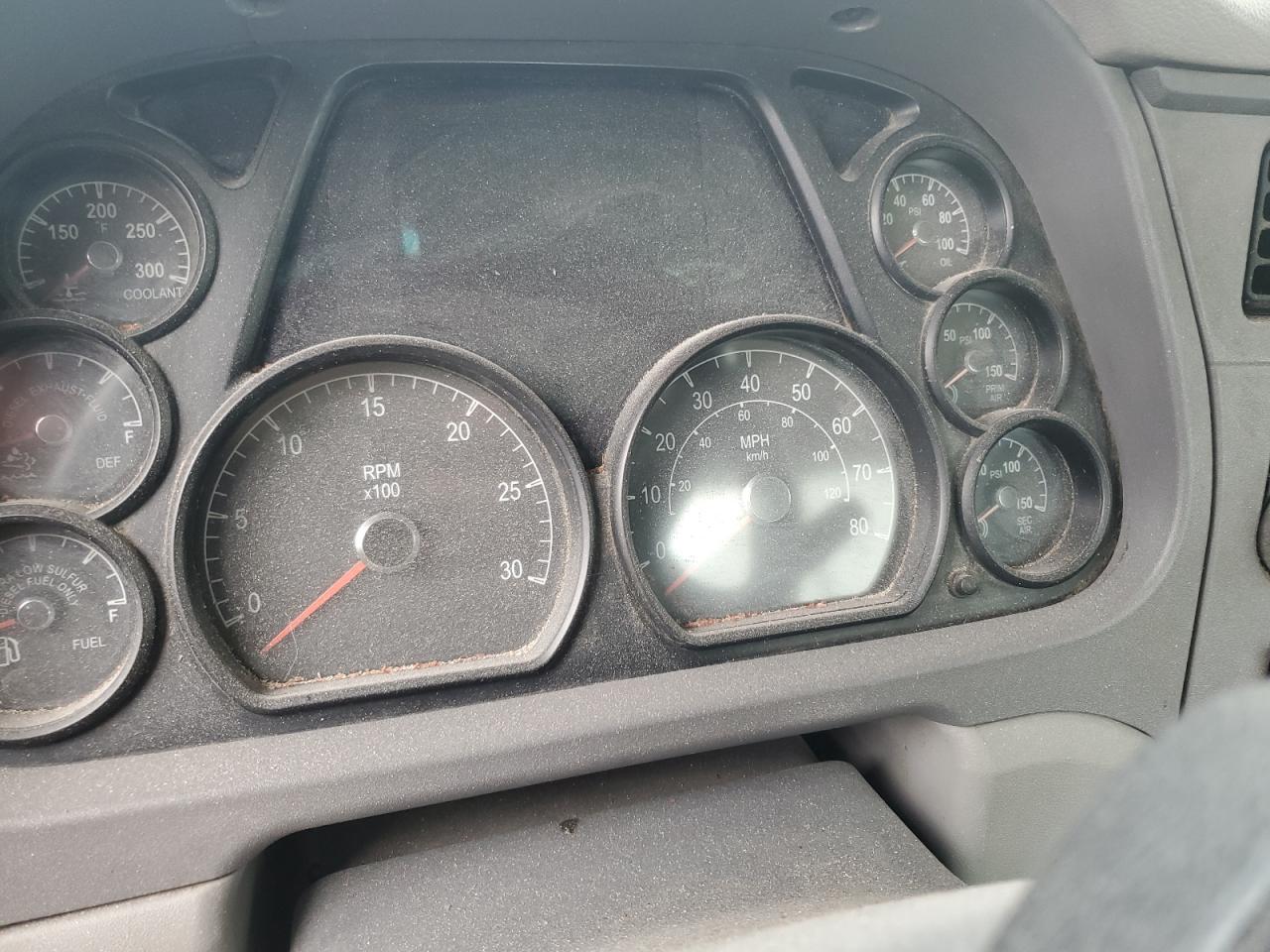 Lot #3263733693 2016 PETERBILT 579