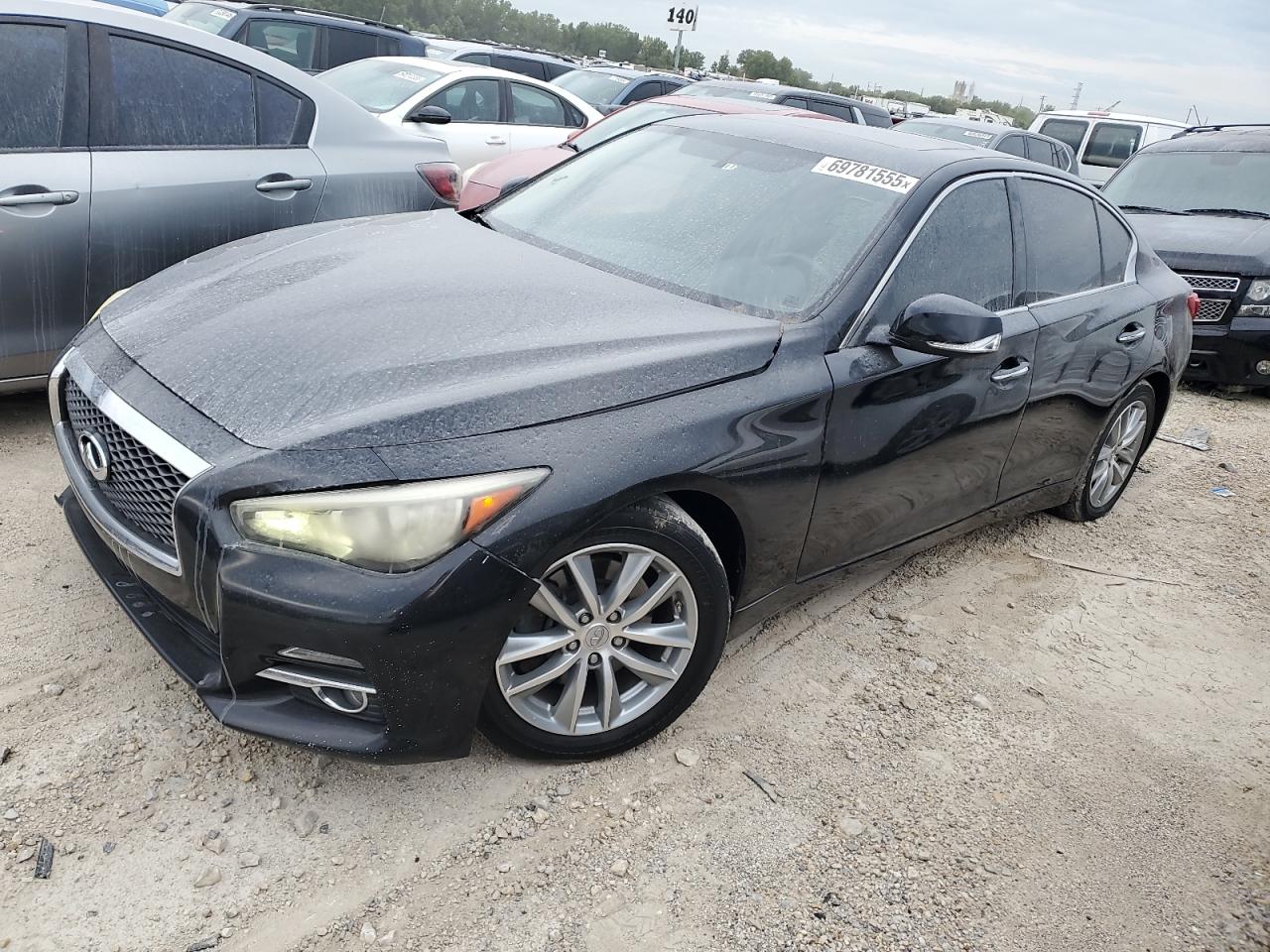 INFINITI Q50 HYBRID PREMIUM