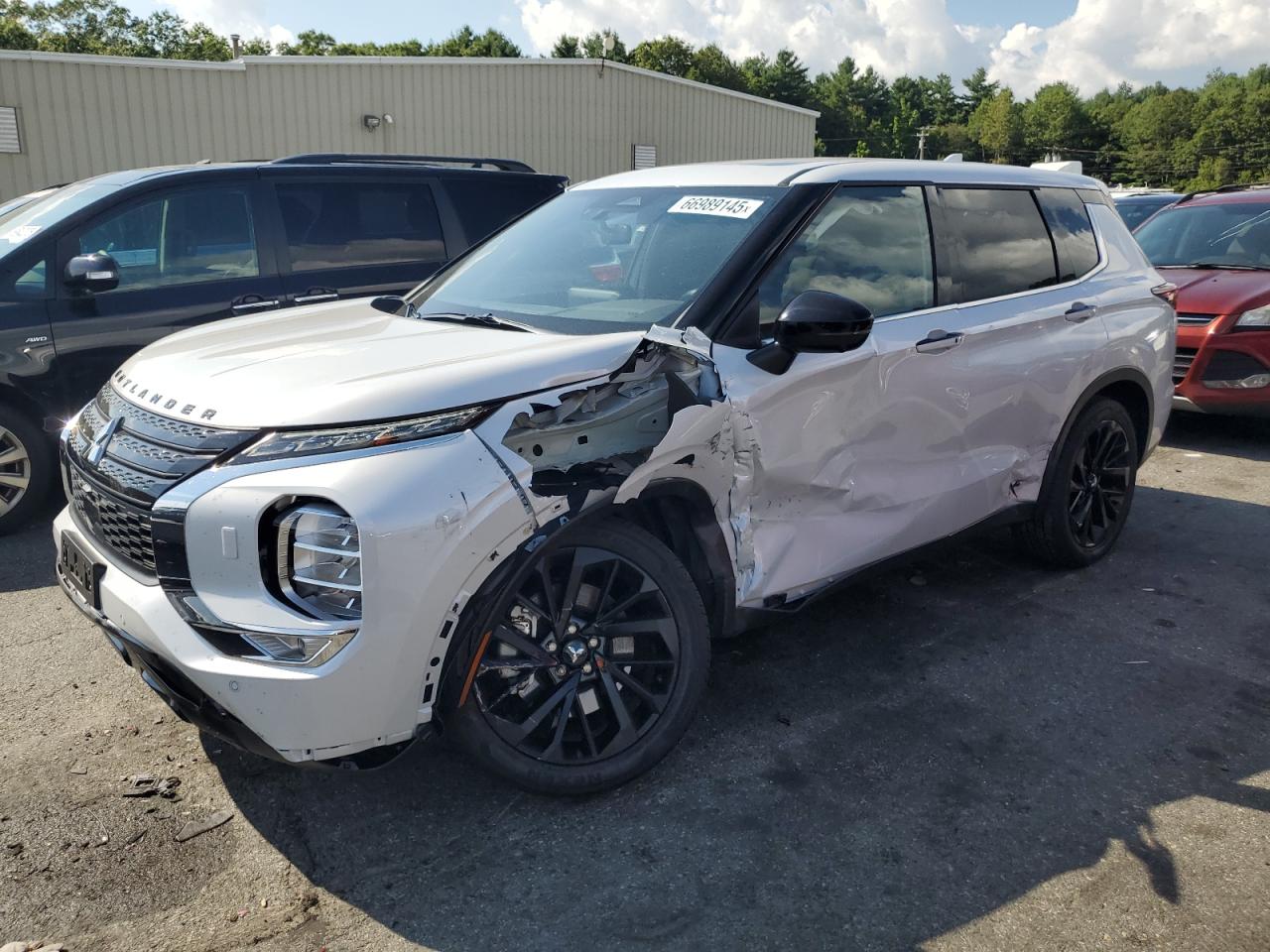 MITSUBISHI OUTLANDER SE