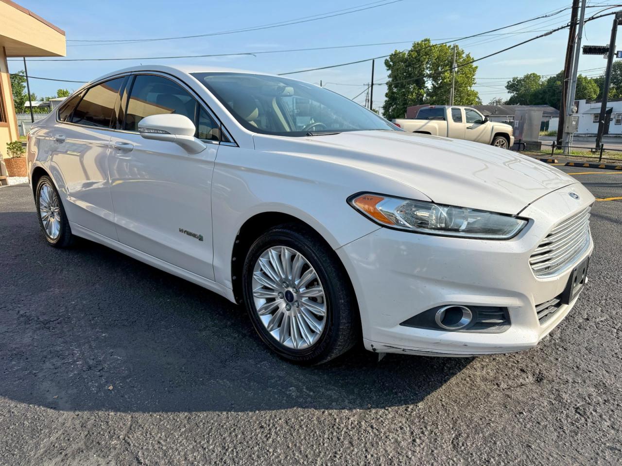 FORD FUSION SE HYBRID