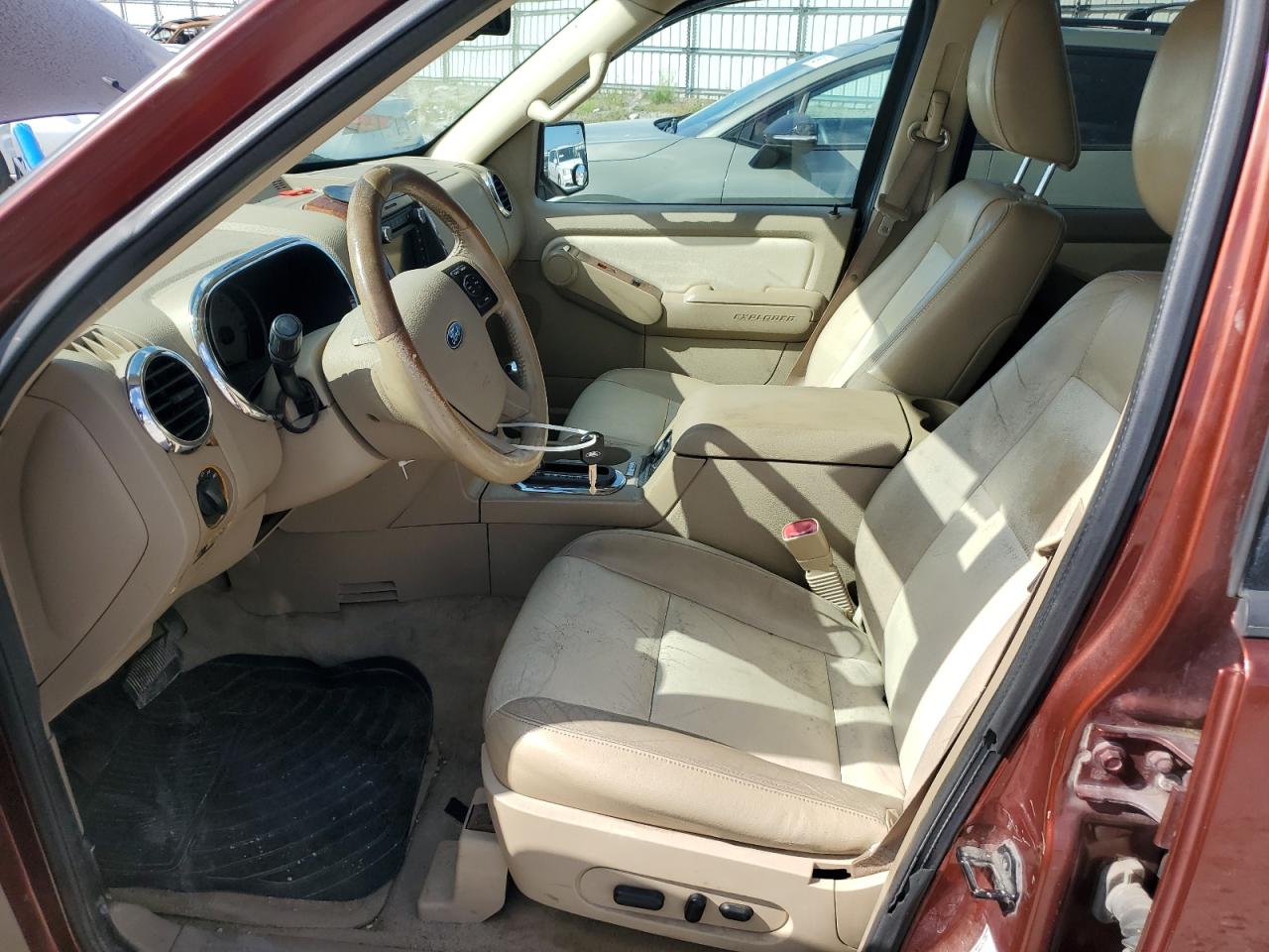 FORD EXPLORER EDDIE BAUER