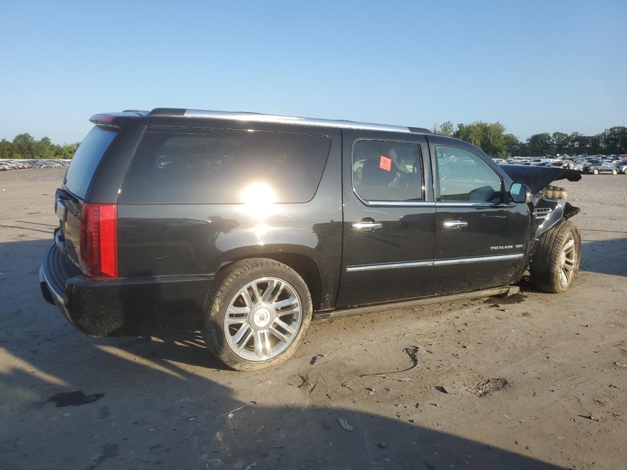 CADILLAC ESCALADE ESV PLATINUM