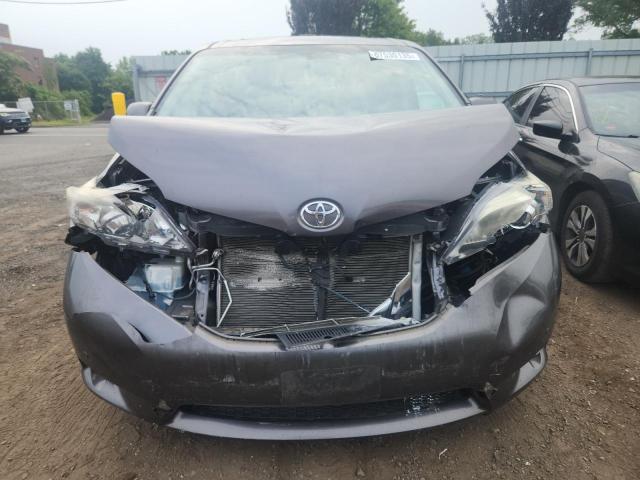 2011 TOYOTA SIENNA XLE - 5TDDK3DC6BS009223