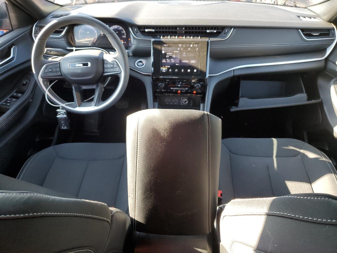 JEEP GRAND CHEROKEE LAREDO