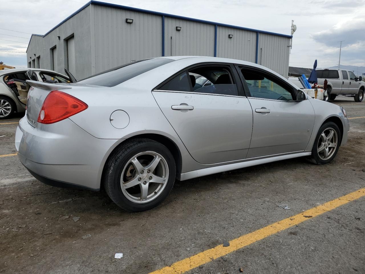 Lot #3303136775 2009 PONTIAC G6