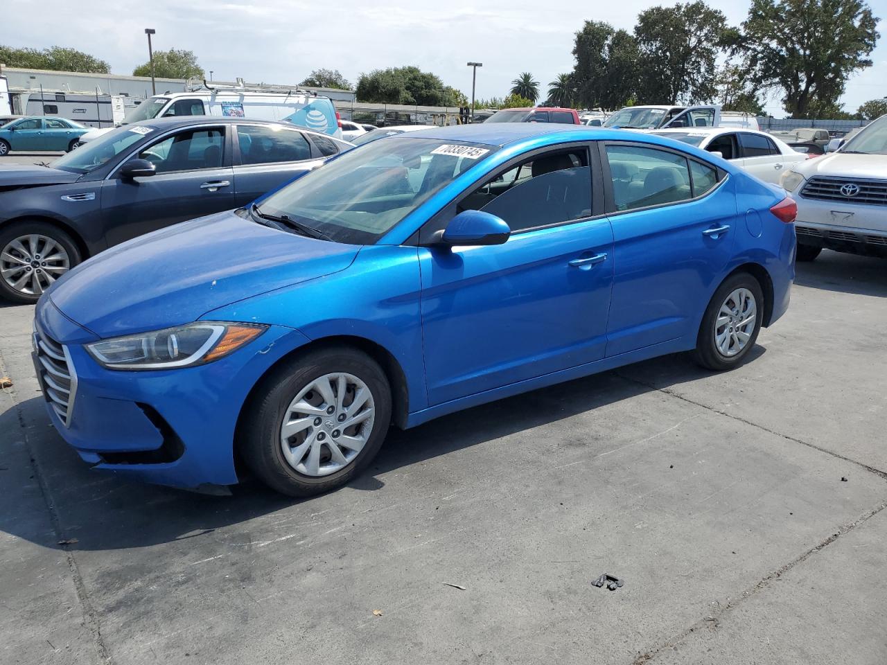 HYUNDAI ELANTRA SE