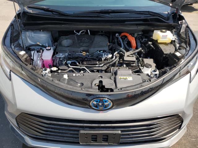 2025 TOYOTA SIENNA XSE - 5TDCSKFC9SS196279