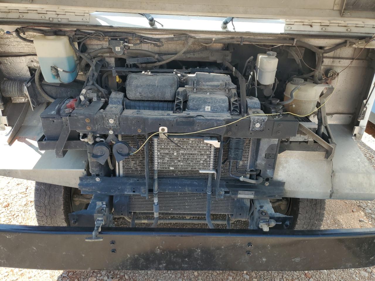 FORD ECONOLINE E450 SUPER DUTY COMMERCIAL STRIPPED CHASSIS