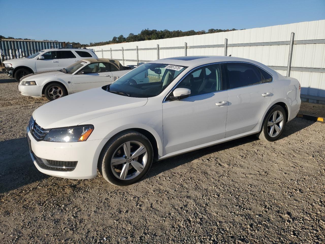 VOLKSWAGEN PASSAT SE