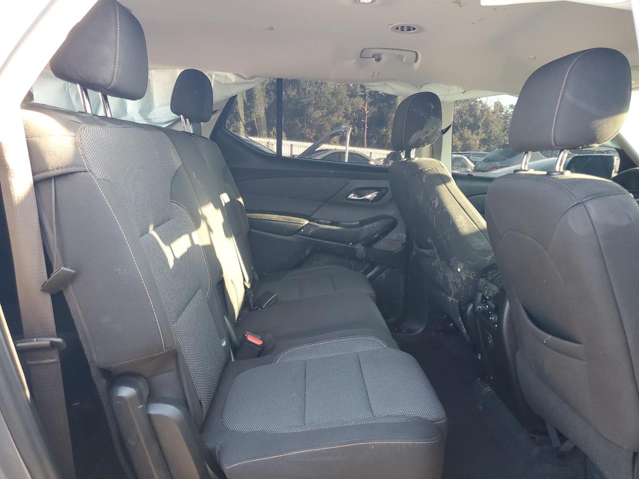 CHEVROLET TRAVERSE LS