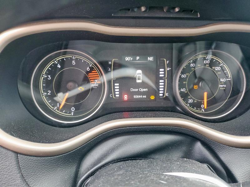 2017 JEEP CHEROKEE L 1C4PJLCB3HD214639