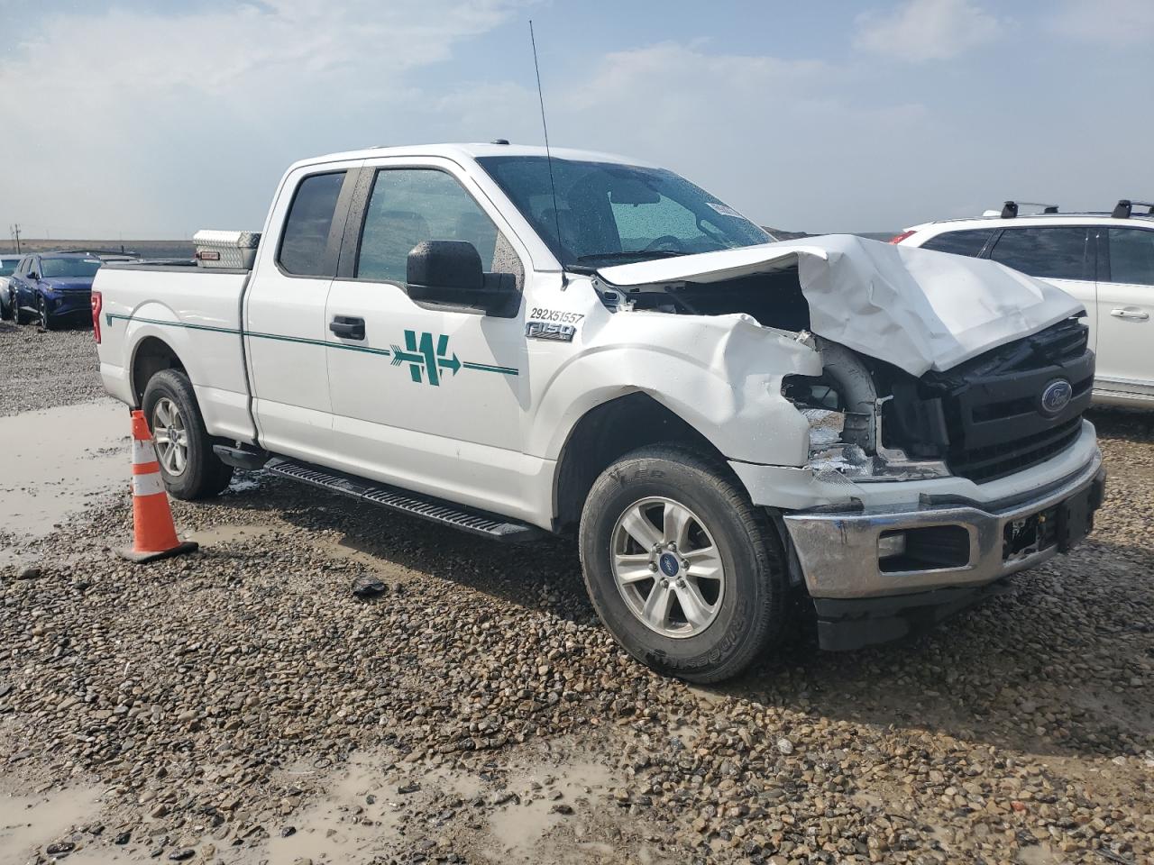 FORD F-150 SUPER CAB