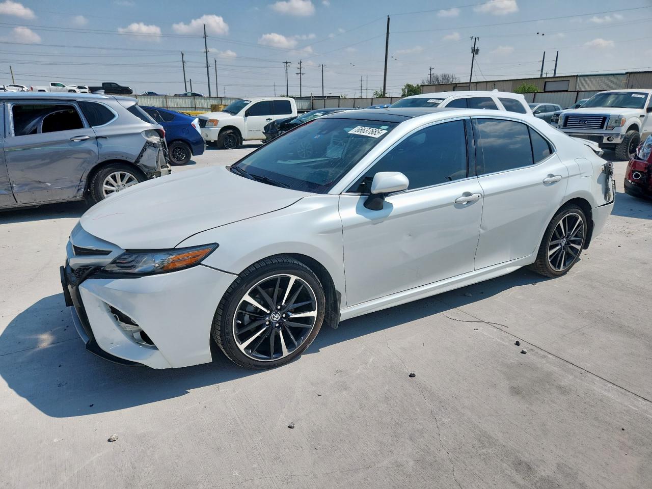TOYOTA CAMRY XSE