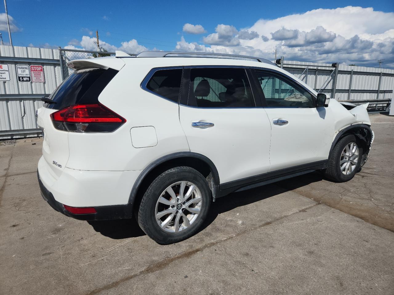 NISSAN ROGUE S