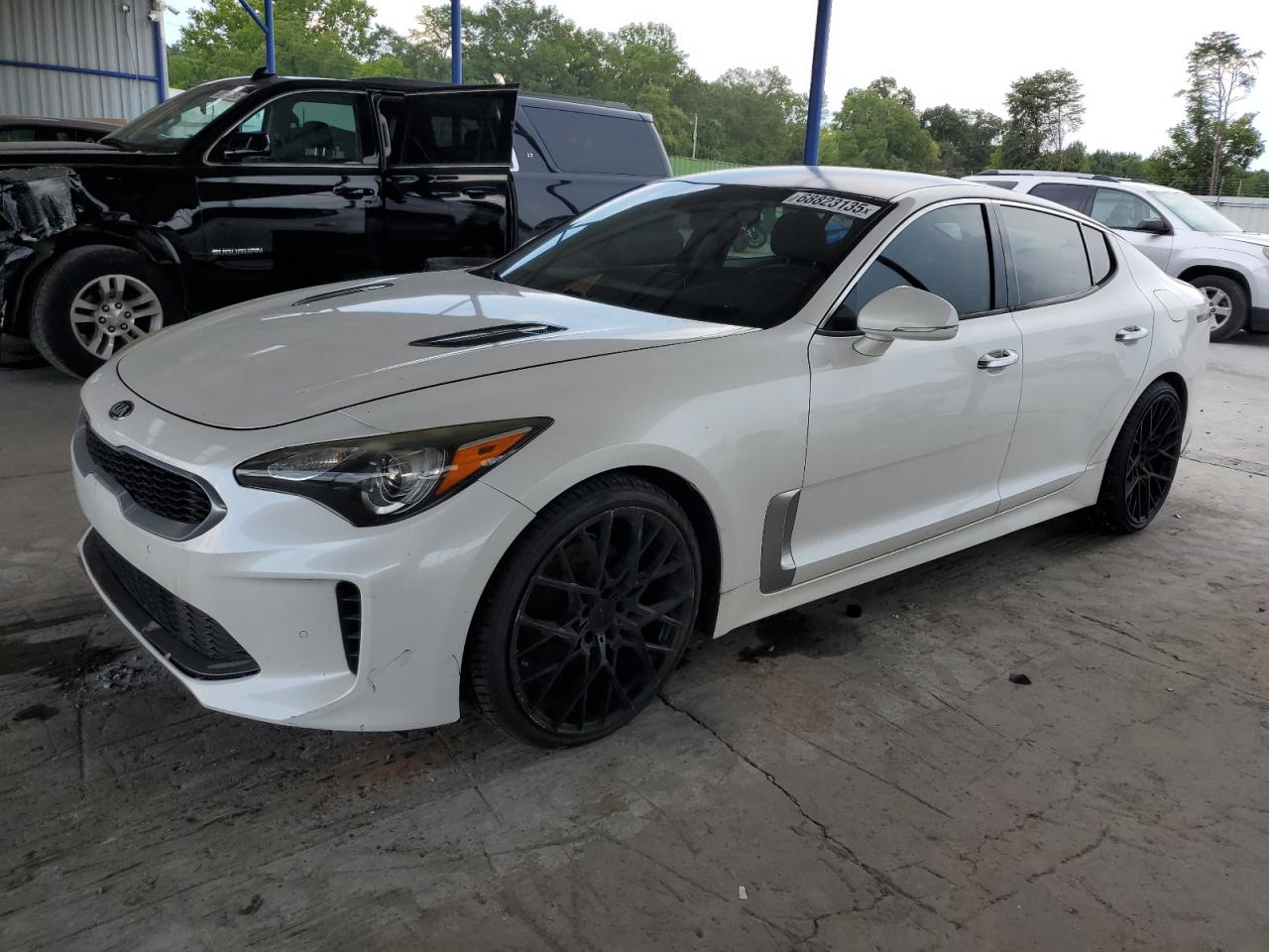 KIA STINGER