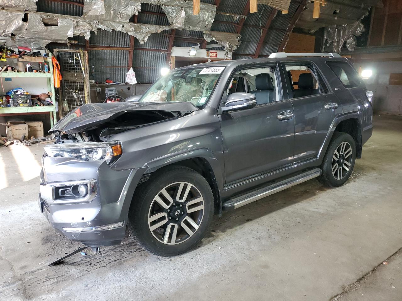 TOYOTA 4RUNNER SR5/SR5 PREMIUM