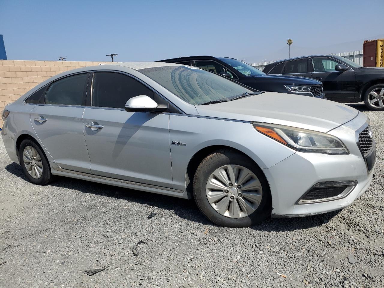 HYUNDAI SONATA HYBRID