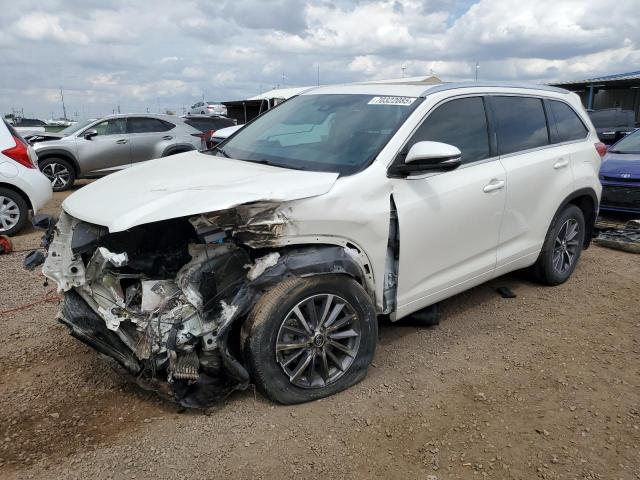 2017 TOYOTA HIGHLANDER SE 5TDJZRFHXHS512773