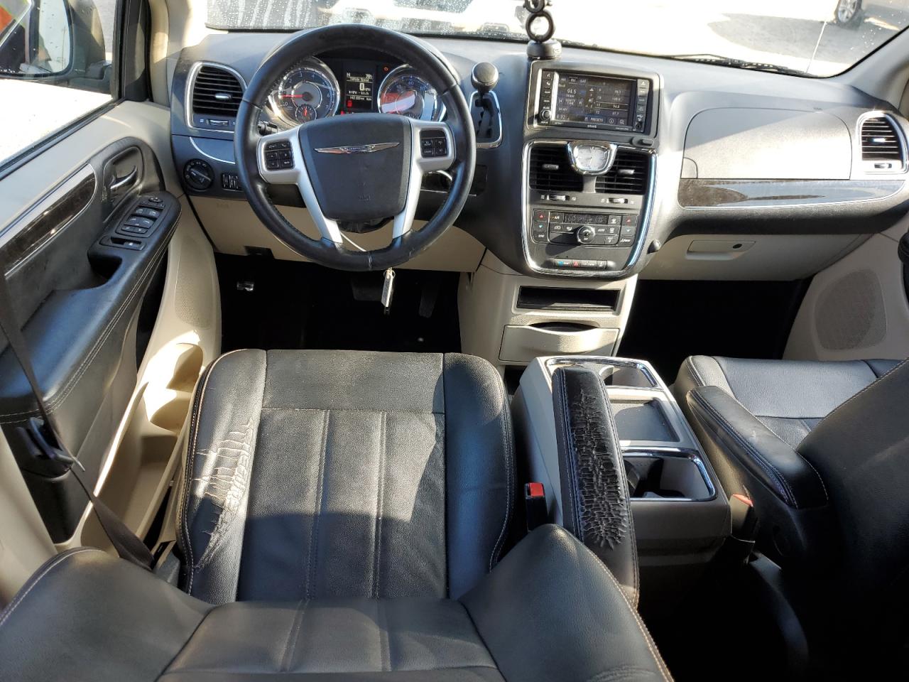 CHRYSLER TOWN & COUNTRY TOURING